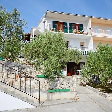 Apartment Slobodan Okrug Gornji