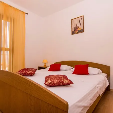 Apartment Slobodan Okrug Gornji