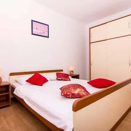 Apartment Slobodan *
