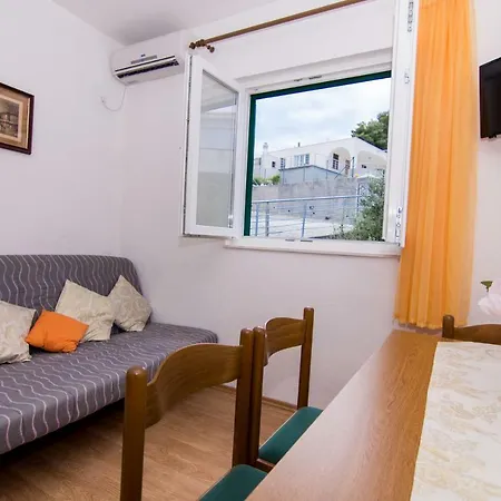 Apartment Slobodan Okrug Gornji